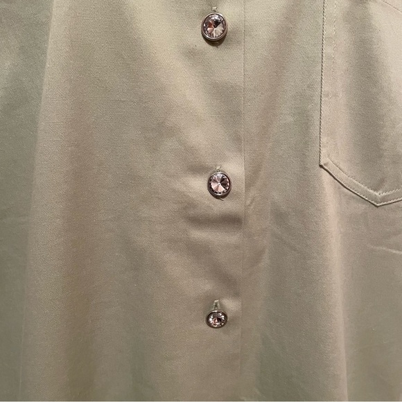 Quacker Factory Short Sleeve Button up Embellished Shirt Rhinestones Large Green - Picture 4 of 8